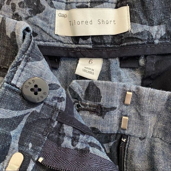 GAP Tailored Shorts Blue Tropical Print size 6 - Picture 4 of 6